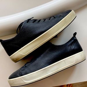 Ecco men leather shoe